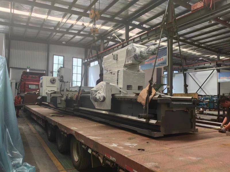 兩臺數(shù)控車鏜床發(fā)貨常州